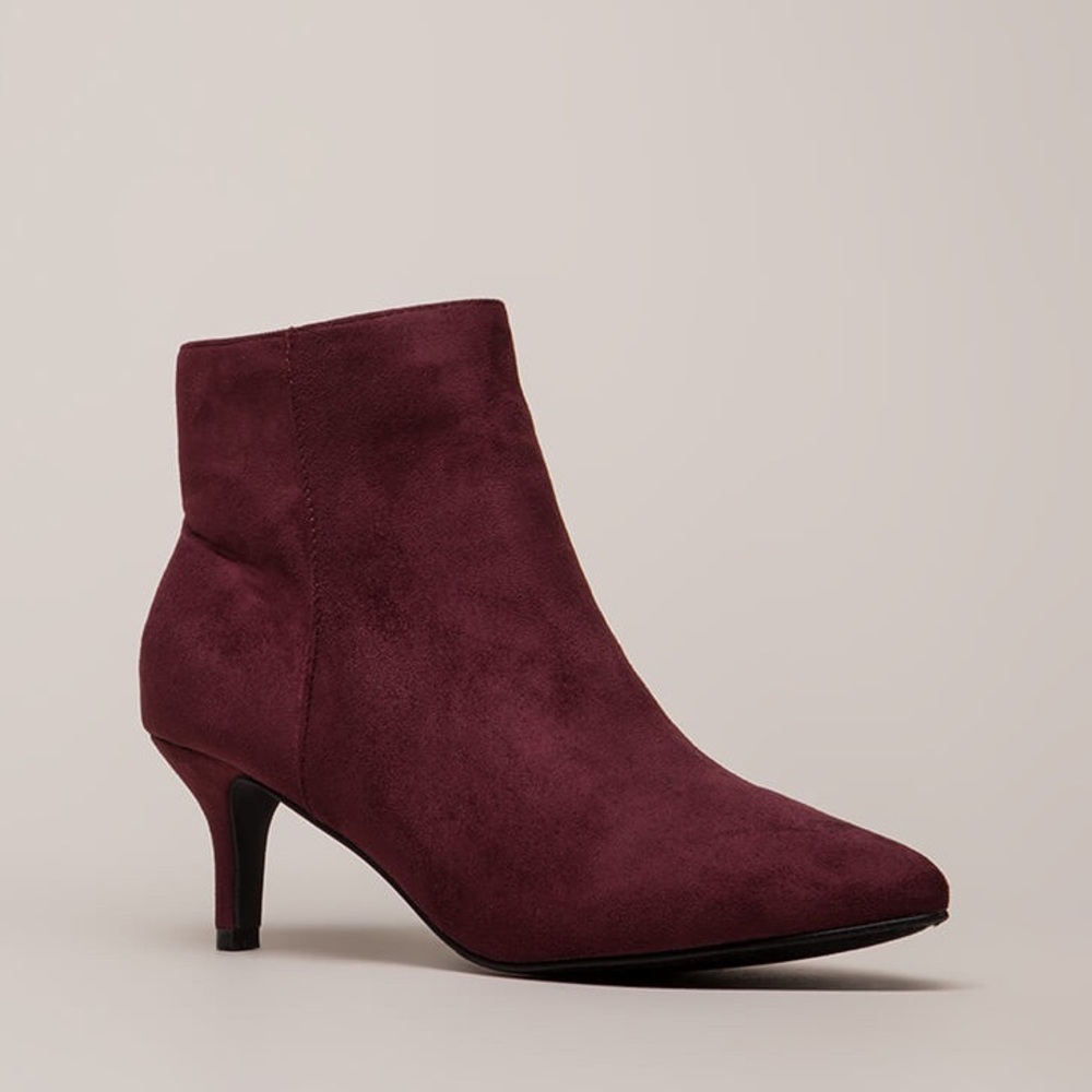 NEW‼️ Liliana Ankle Bootie Low Heel Pointed Toe
